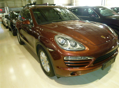 天津港12款保時(shí)捷現(xiàn)車(chē)熱銷(xiāo)，天津鴻興汽車(chē)貿(mào)易總代理顏色齊全